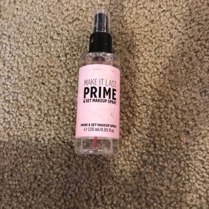 VS makeup prime spray